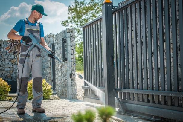 Best Building Exterior Washing  in East Wenatchee, WA